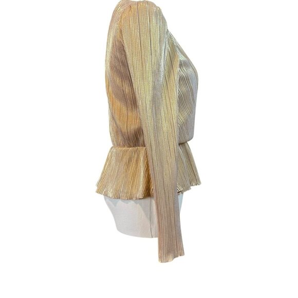 Gianni Bini gold pleated blouse.  V-Neck Long sleeves.  Size:XS - Picture 4 of 7